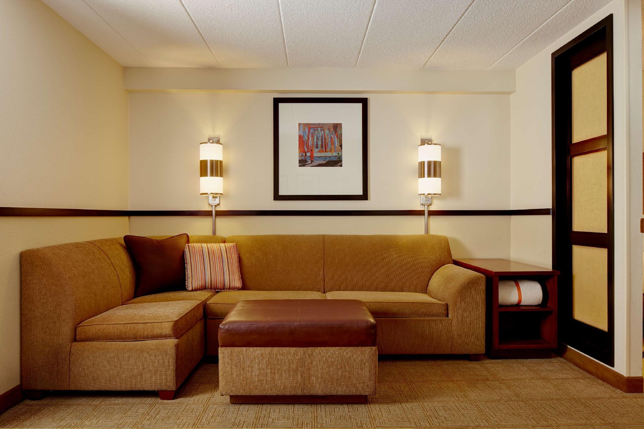 Hyatt Place Detroit/יוטיקה מראה חיצוני תמונה