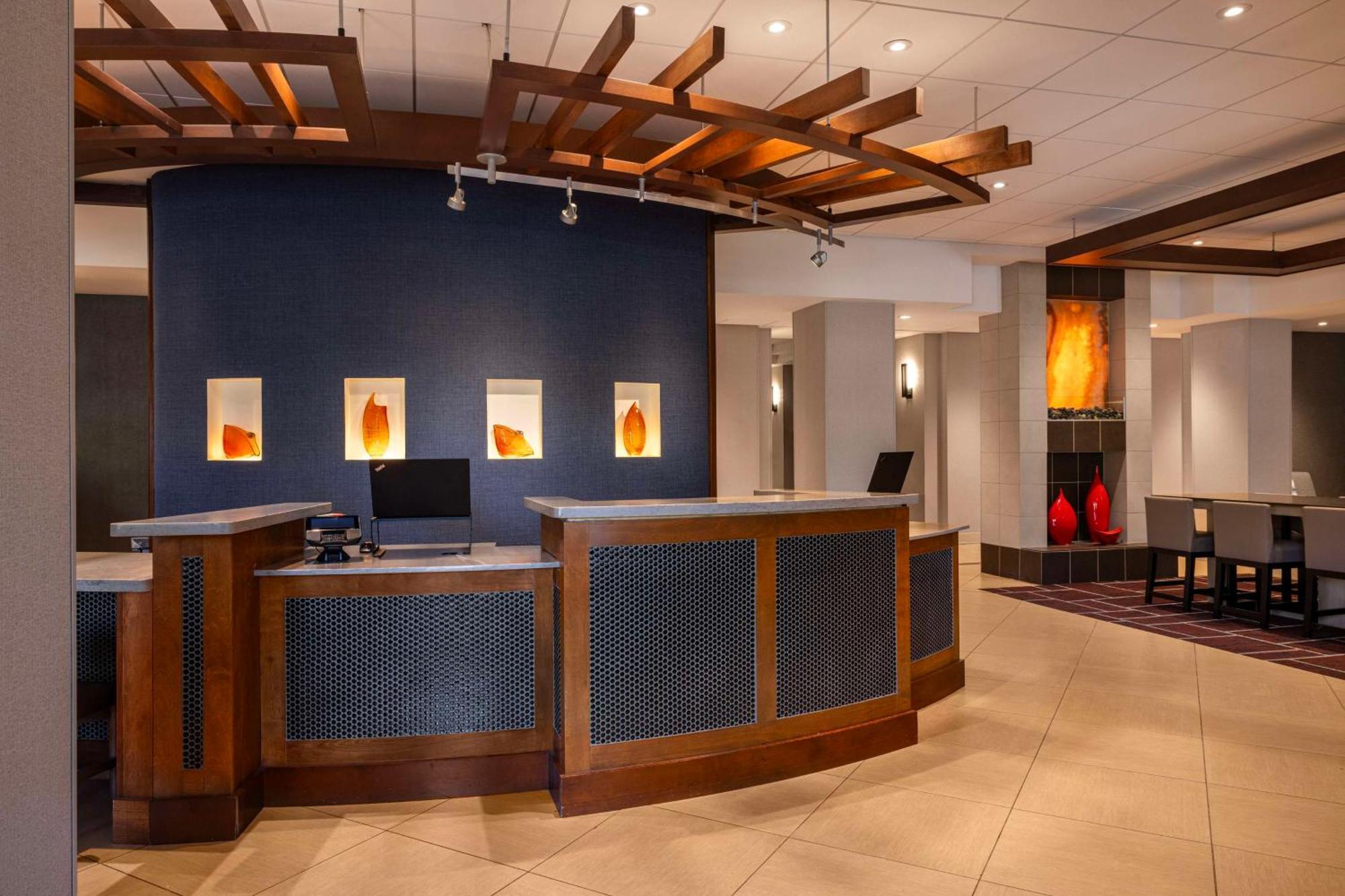 Hyatt Place Detroit/יוטיקה מראה חיצוני תמונה