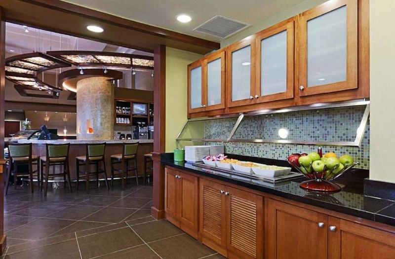 Hyatt Place Detroit/יוטיקה מראה חיצוני תמונה